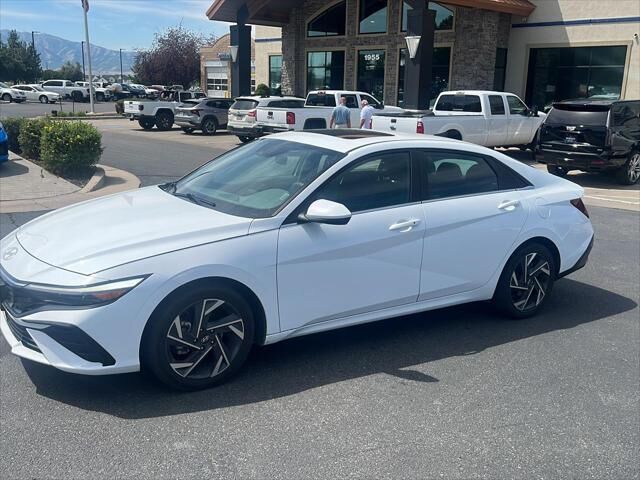 2025 Hyundai ELANTRA SEL Convenience