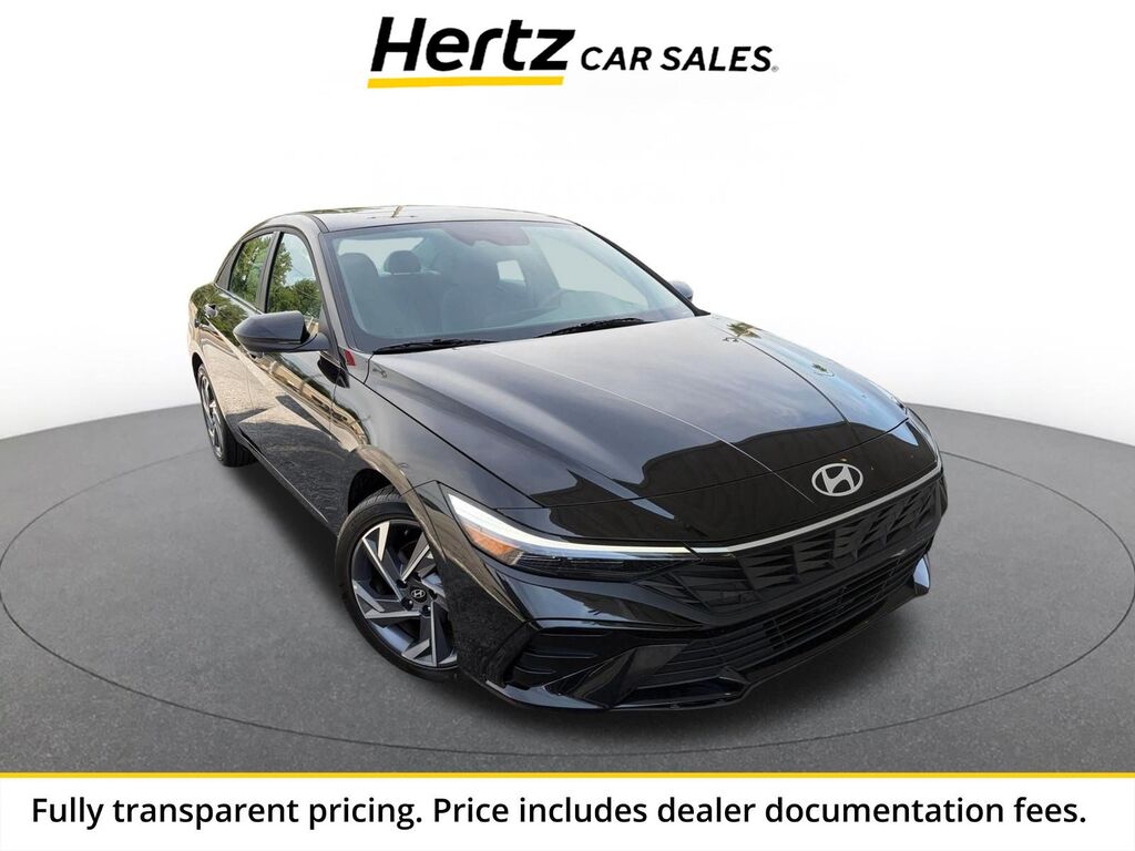 2025 Hyundai Elantra SEL Convenience — photo 1 of 1