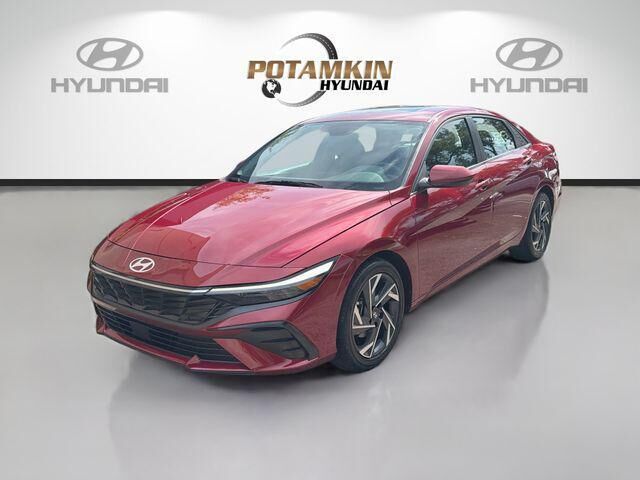 2025 Hyundai ELANTRA SEL Convenience — photo 1 of 13