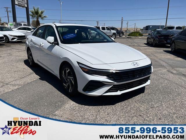 2025 Hyundai ELANTRA SEL Convenience