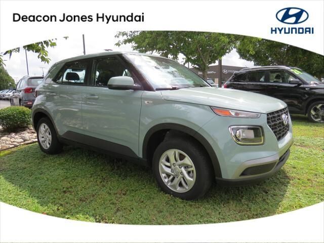 2025 Hyundai VENUE SE