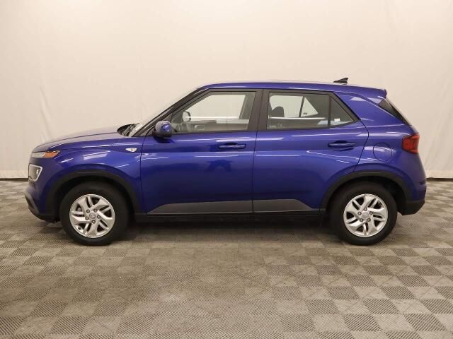 2022 Hyundai VENUE SE