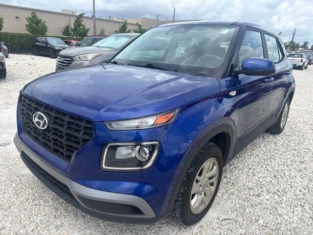 2022 Hyundai VENUE SE