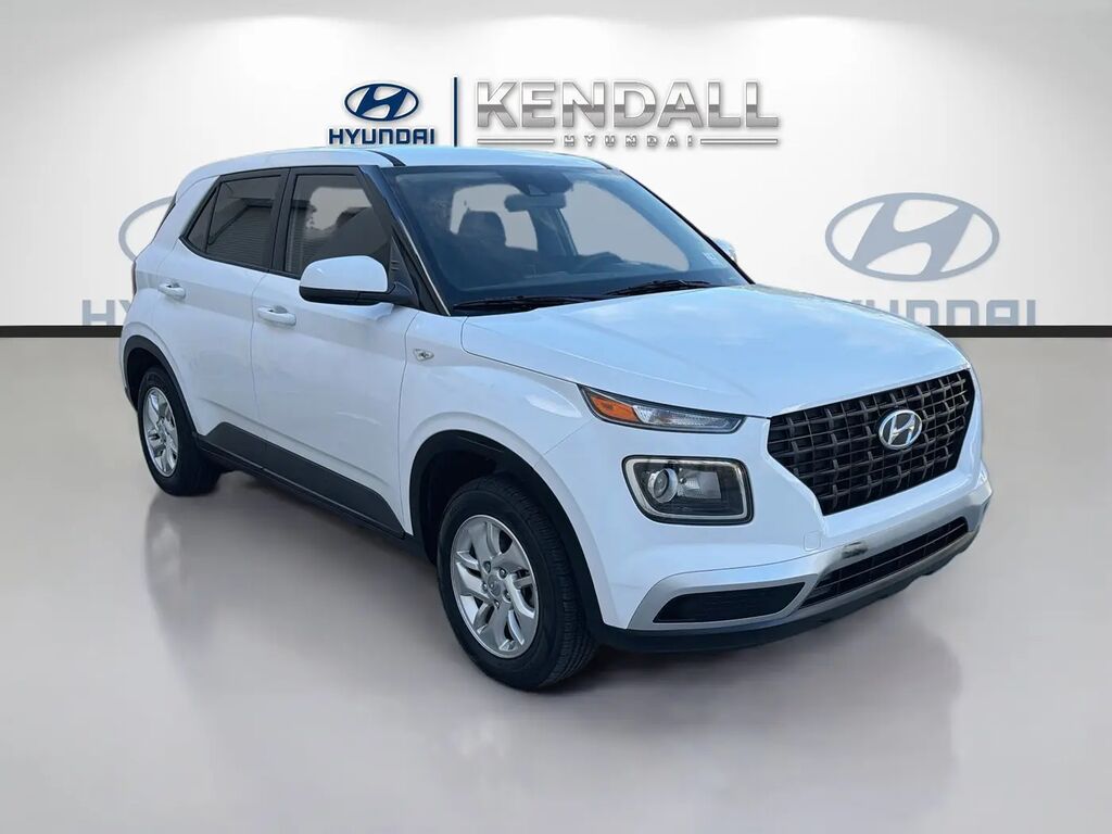 2022 Hyundai VENUE SE — photo 1 of 13