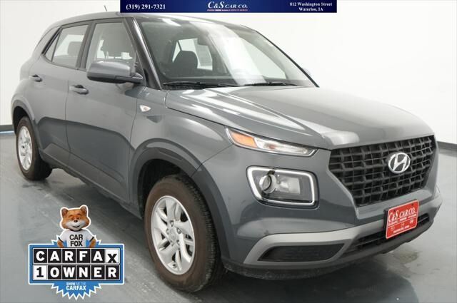 2026 Hyundai VENUE SE — photo 1 of 13