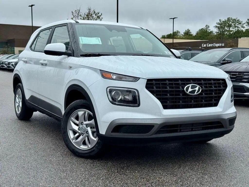 2026 Hyundai VENUE SE
