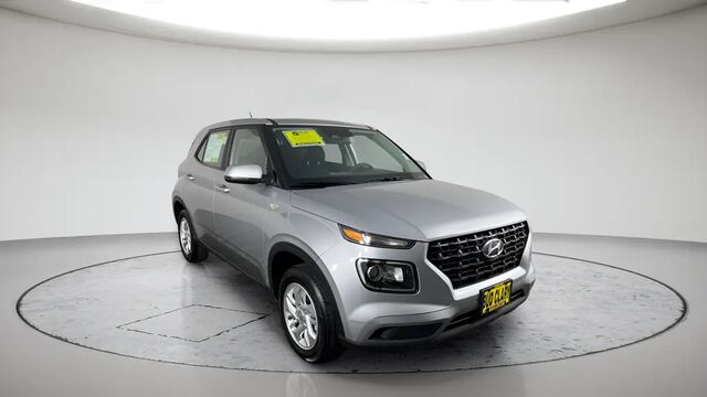 2026 Hyundai VENUE SE
