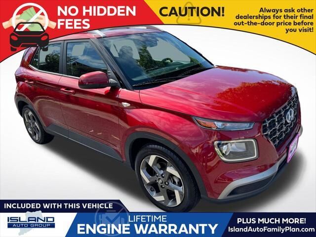 2024 Hyundai VENUE SEL — photo 1 of 13