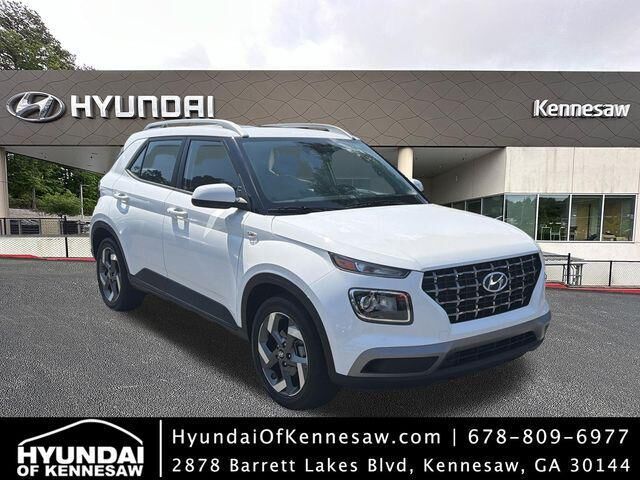 2025 Hyundai VENUE SEL — photo 1 of 13