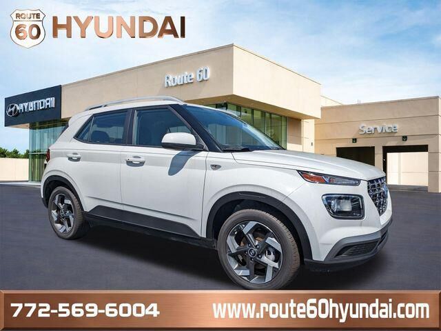 2026 Hyundai VENUE SEL — photo 1 of 13