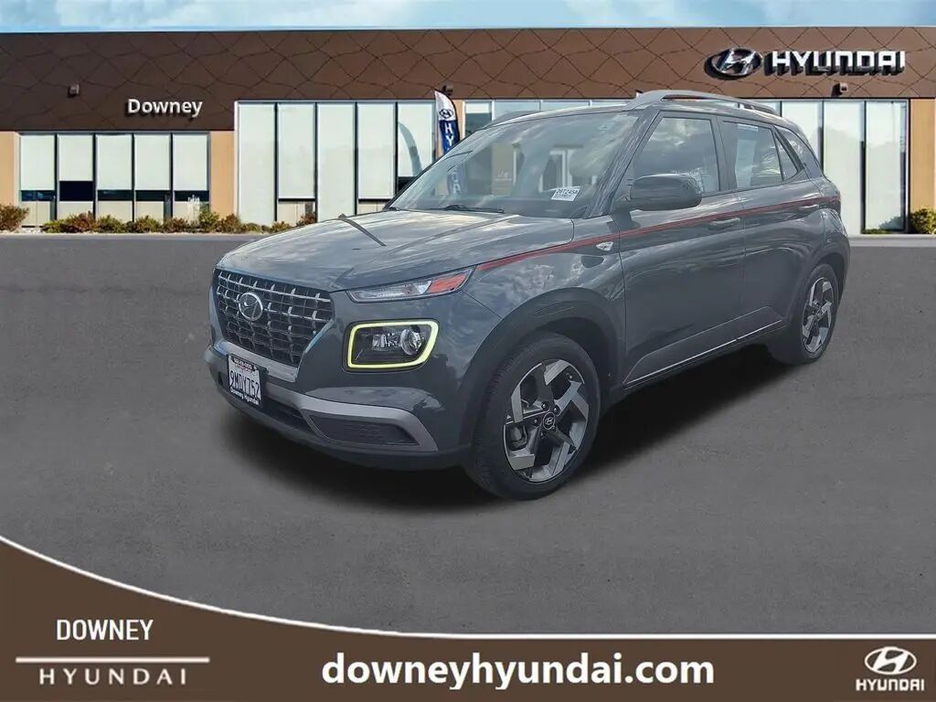 2024 Hyundai VENUE SEL — photo 1 of 13
