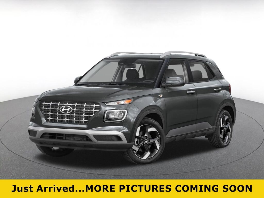 2025 Hyundai Venue SEL — photo 1 of 1