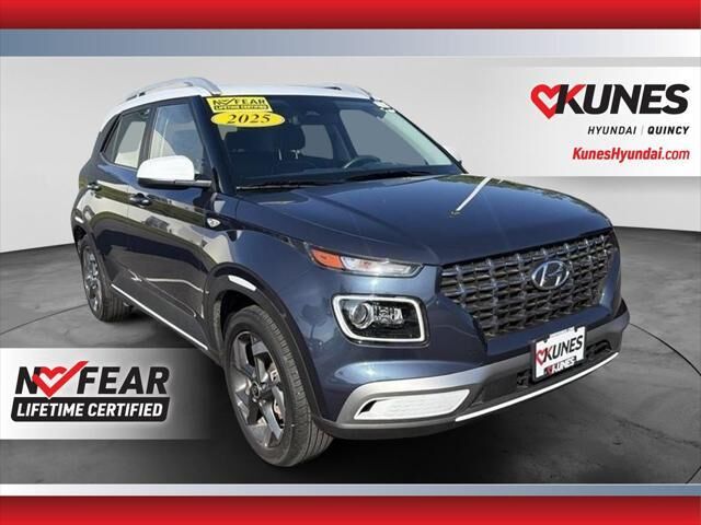 2025 Hyundai VENUE Limited — photo 1 of 11