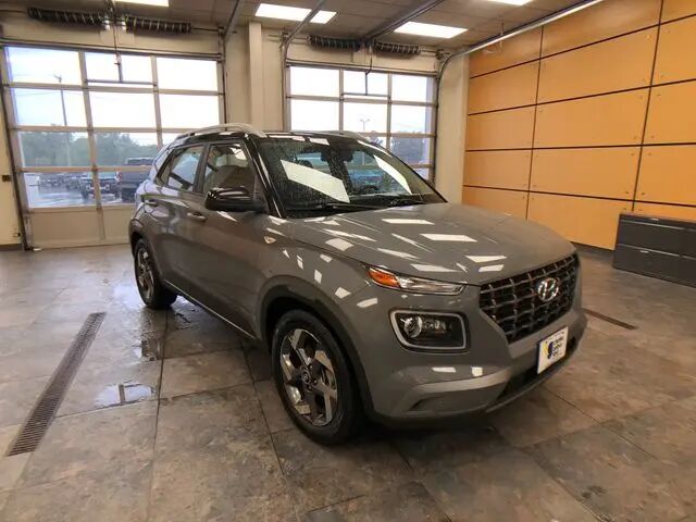 2022 Hyundai VENUE Limited