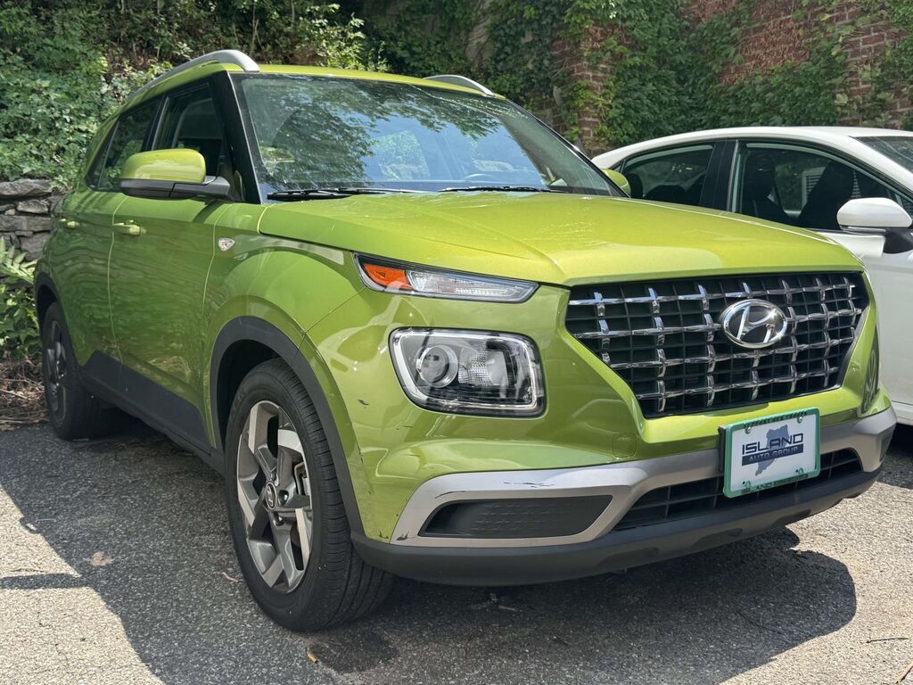 2023 Hyundai VENUE SEL
