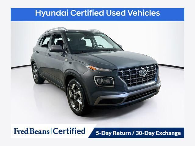 2023 Hyundai VENUE SEL — photo 1 of 1