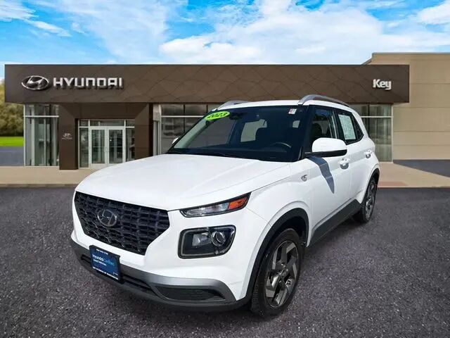 2023 Hyundai VENUE SEL
