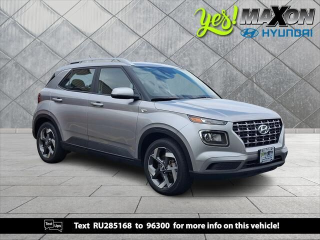2024 Hyundai VENUE SEL