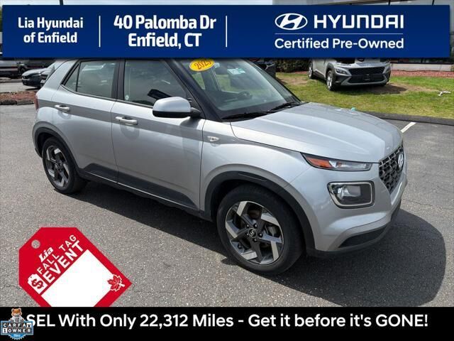 2025 Hyundai VENUE SEL — photo 1 of 13