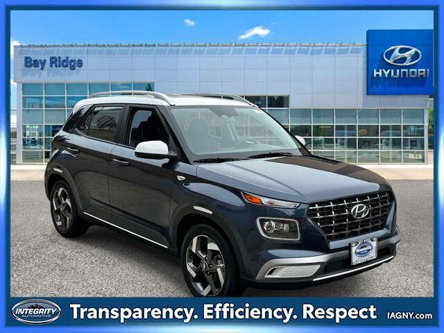2025 Hyundai VENUE Limited — photo 1 of 10