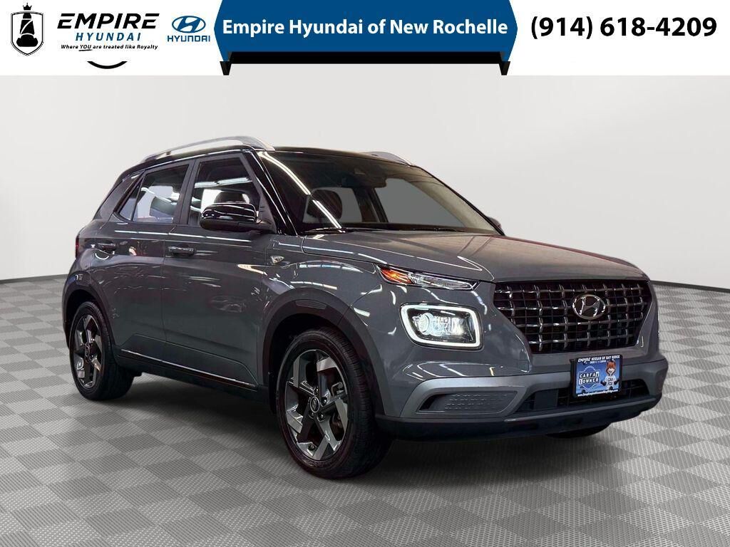 2022 Hyundai VENUE Limited — photo 1 of 13