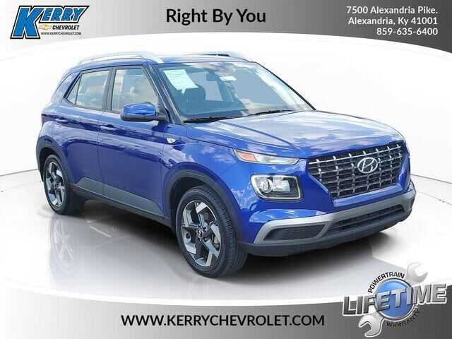 2023 Hyundai VENUE SEL — photo 1 of 13
