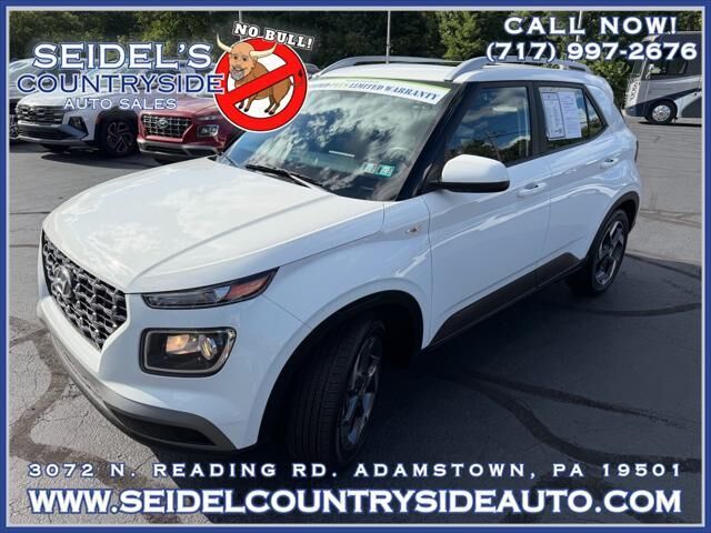 2023 Hyundai VENUE SEL — photo 1 of 13