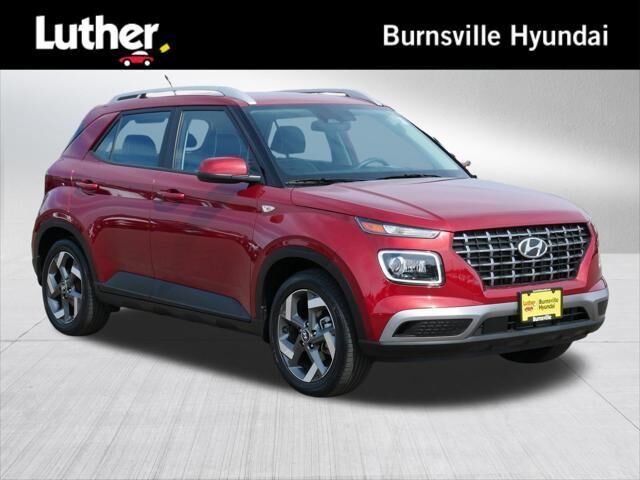 2024 Hyundai VENUE Limited — photo 1 of 13