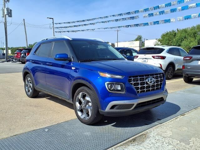 2024 Hyundai VENUE SEL