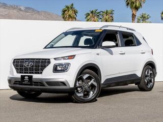 2025 Hyundai VENUE SEL — photo 1 of 13