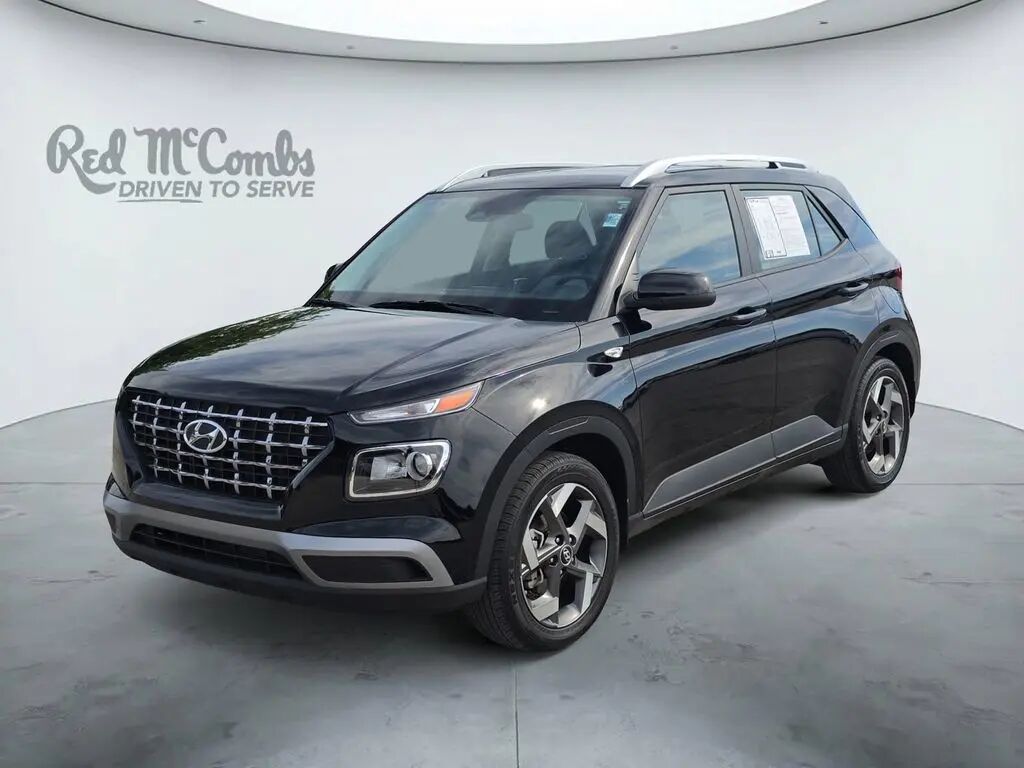 2024 Hyundai VENUE SEL — photo 1 of 13