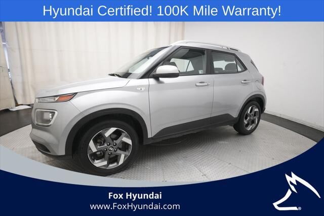 2025 Hyundai VENUE SEL — photo 1 of 9