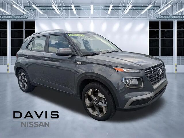 2025 Hyundai VENUE SEL