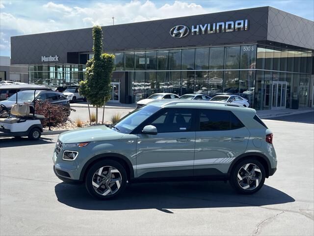2025 Hyundai VENUE Limited — photo 1 of 13