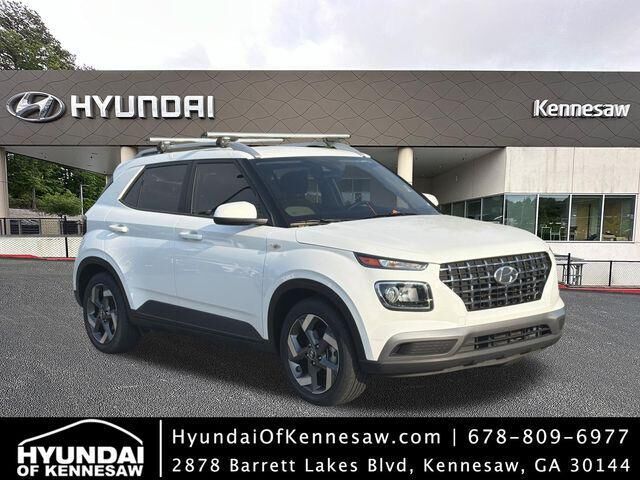 2021 Hyundai VENUE SEL — photo 1 of 13
