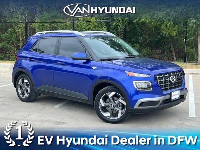 2025 Hyundai VENUE SEL — photo 1 of 13