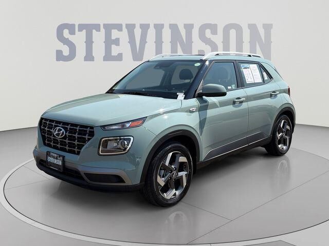 2025 Hyundai VENUE SEL