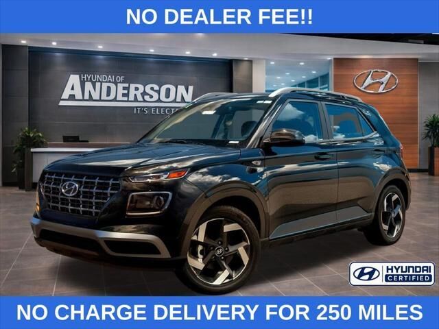 2026 Hyundai VENUE SEL — photo 1 of 13