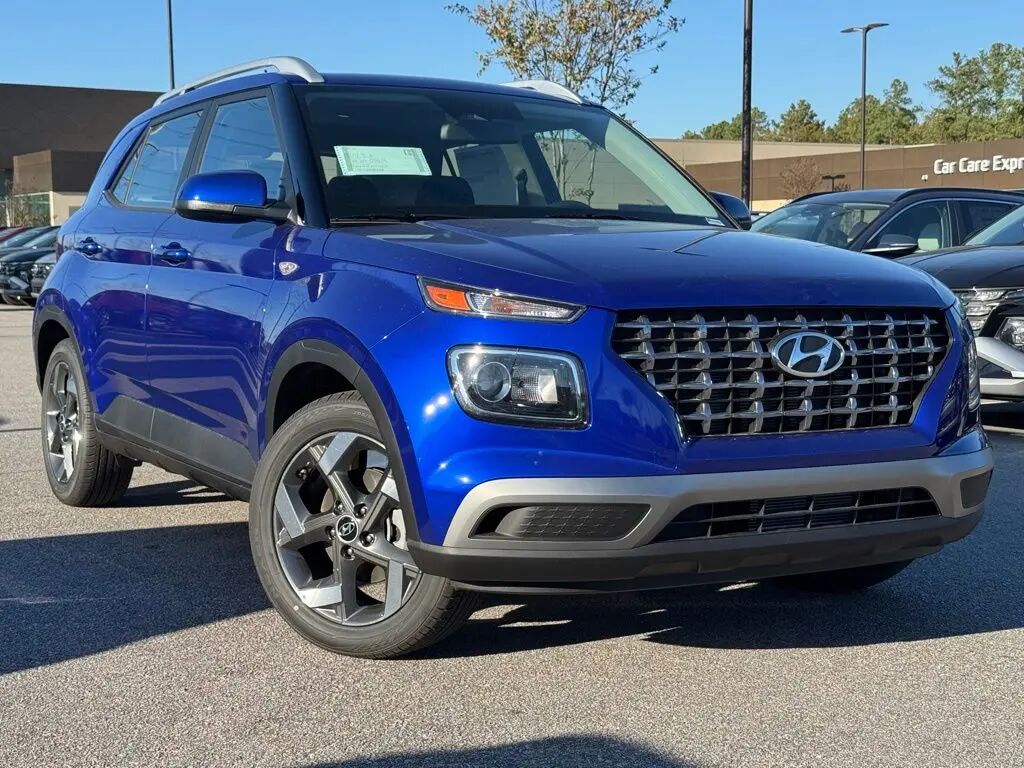 2026 Hyundai VENUE SEL — photo 1 of 13