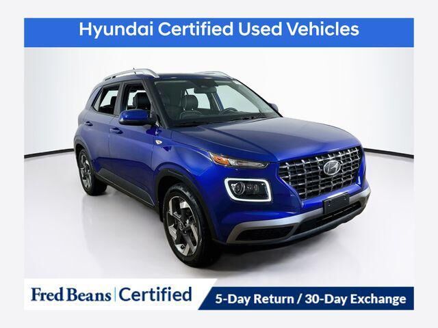 2023 Hyundai VENUE Limited — photo 1 of 11
