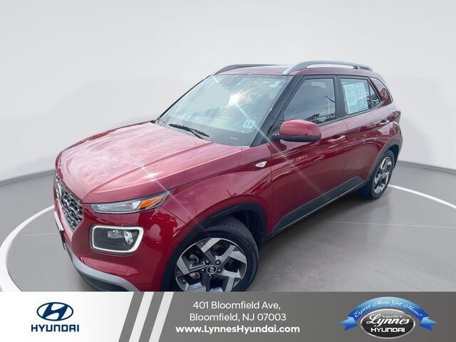 2024 Hyundai VENUE Limited — photo 1 of 13