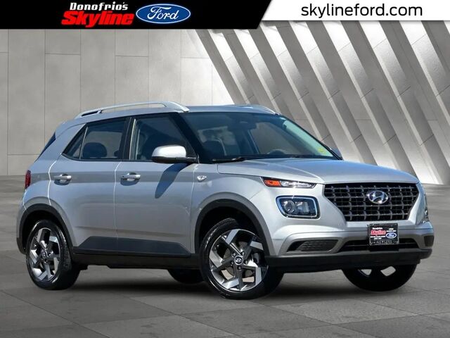 2025 Hyundai VENUE SEL