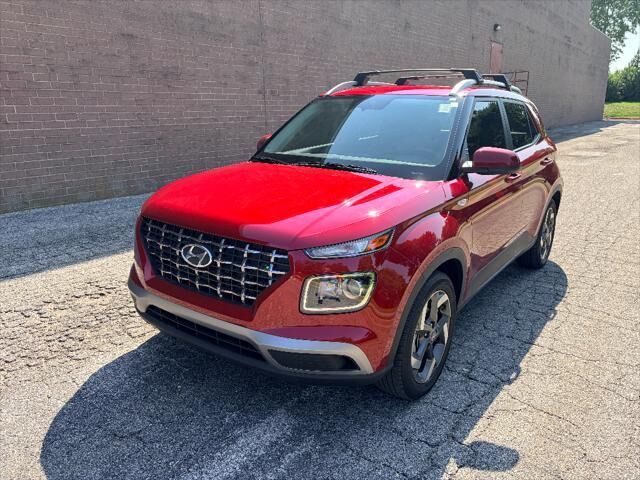 2025 Hyundai VENUE SEL — photo 1 of 13