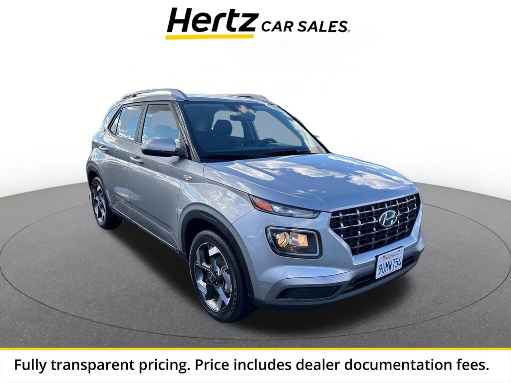 2025 Hyundai Venue SEL — photo 1 of 1