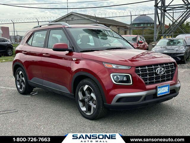 2023 Hyundai VENUE Limited — photo 1 of 13