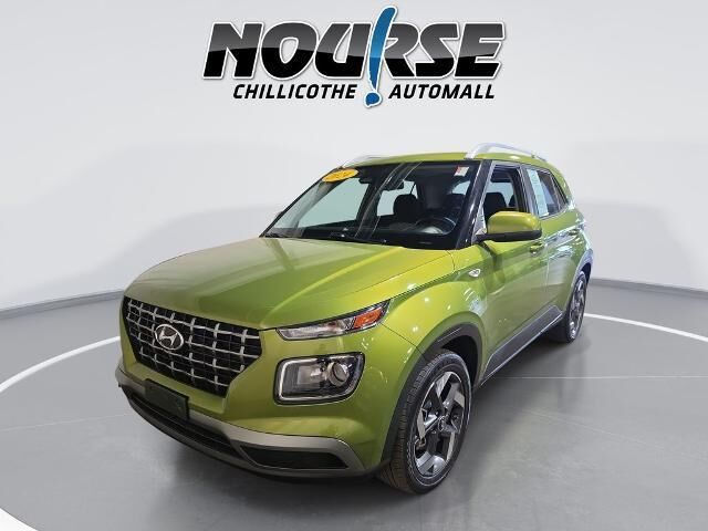 2024 Hyundai VENUE SEL — photo 1 of 13