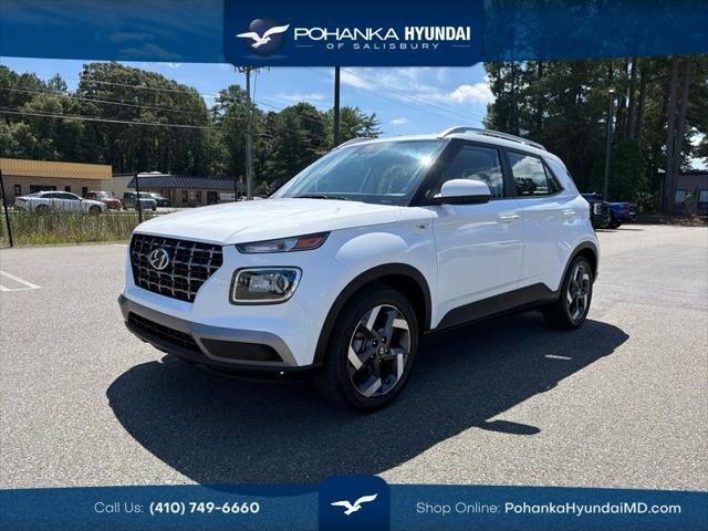 2025 Hyundai VENUE SEL — photo 1 of 8