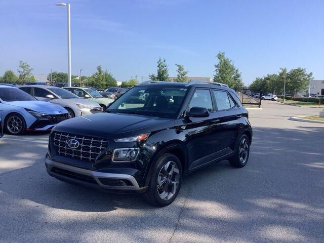 2023 Hyundai VENUE SEL