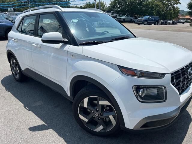 2023 Hyundai VENUE SEL