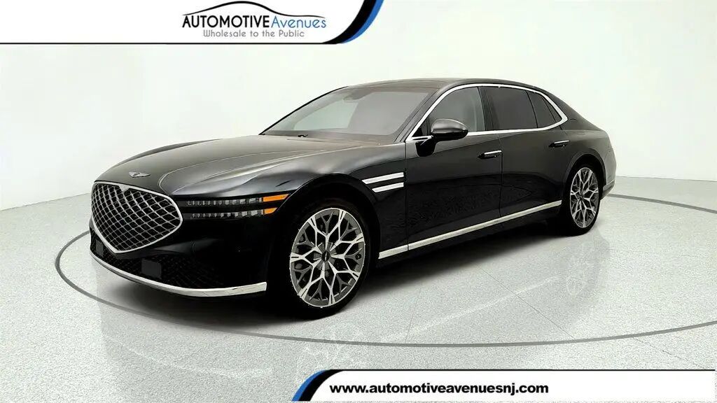 2025 Genesis G90 3.5T e-Supercharger — photo 1 of 13